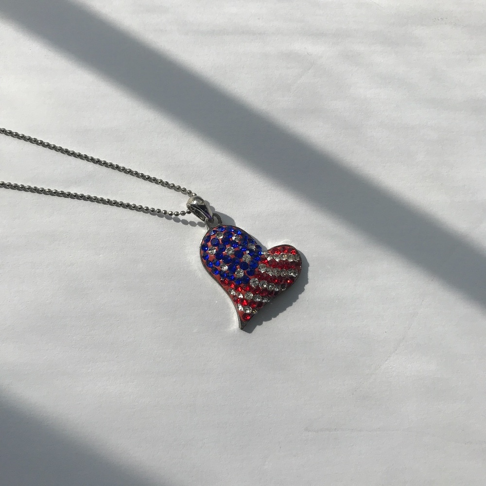 NEW!! Flag Pendant Silver Necklace